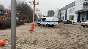 Неизвестный открыл стрельбу возле ТЦ в Ростове-на-Дону