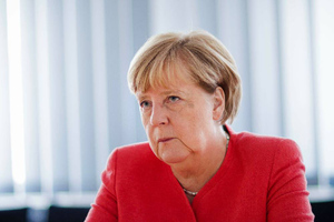 Пранкер Лексус считает, что Меркель сожалеет о судьбе Минских соглашений