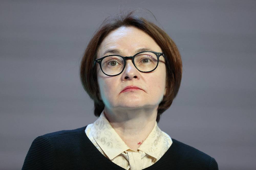 Глава ЦБ Набиуллина заявила, что все истекающие в марте валютные ограничения будут продлены