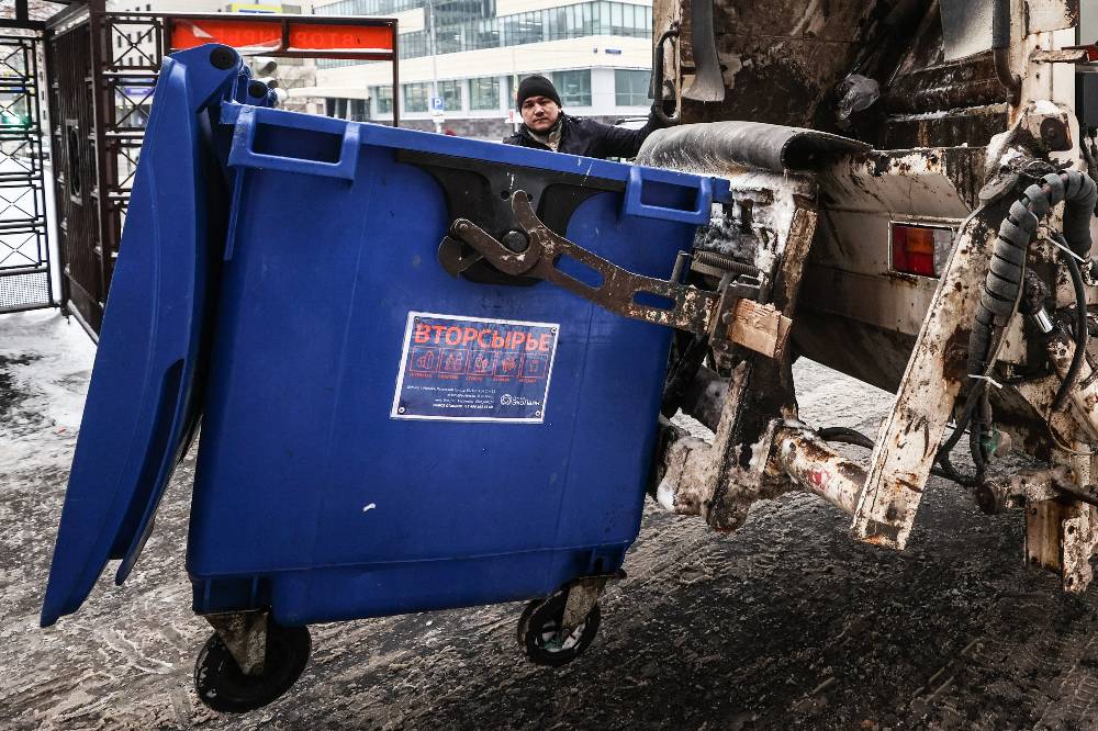 Россияне задолжали за вывоз мусора около 90 миллиардов рублей