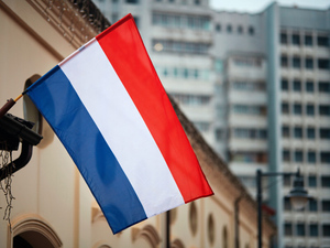 Франция сожалеет о решении России приостановить участие в ДСНВ