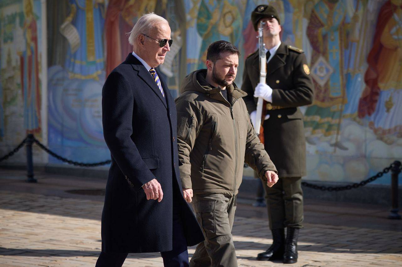 Пушилин: Байден приехал в Киев, чтобы показать, кто в доме хозяин