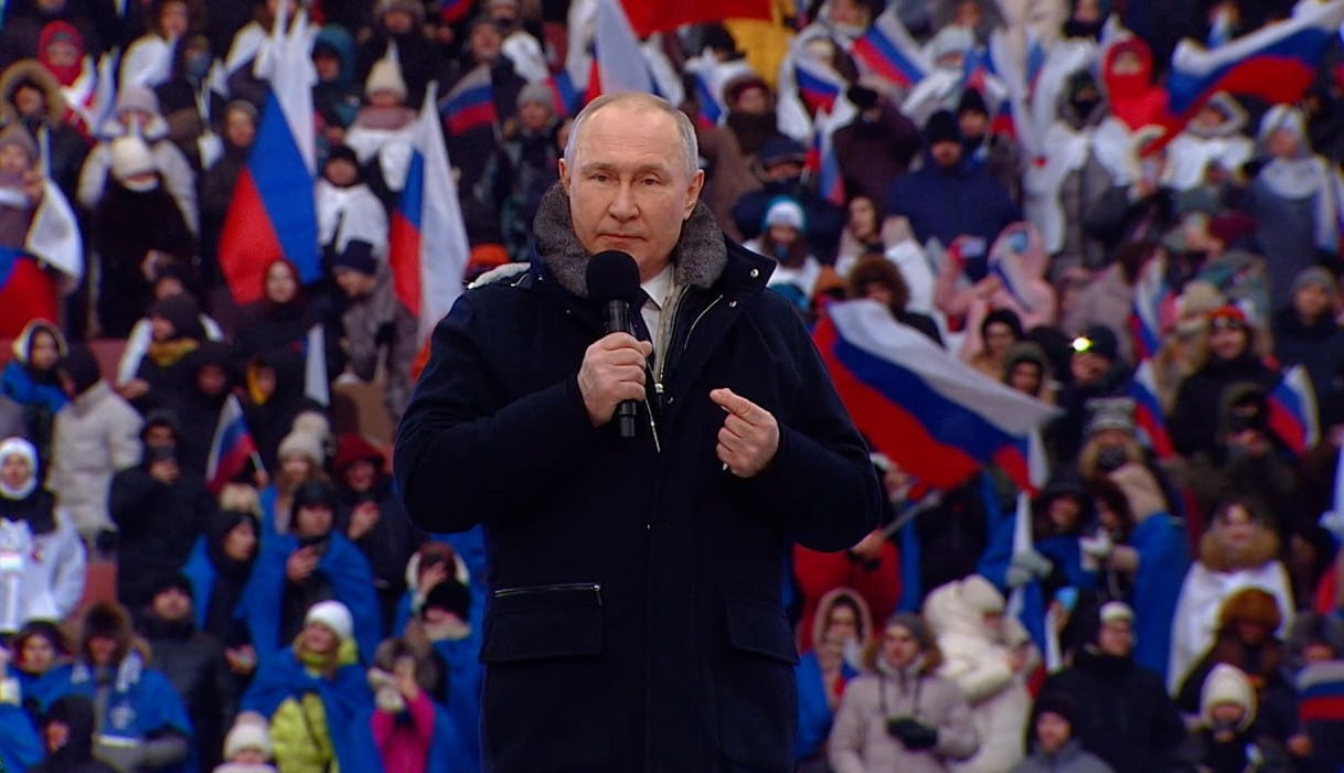 Родина  это семья: Политолог выделила главный посыл речи Путина в Лужниках