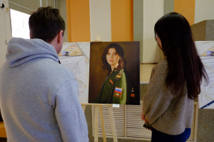 Выставка "Жёны героев" открылась в кировском Доме народного творчества