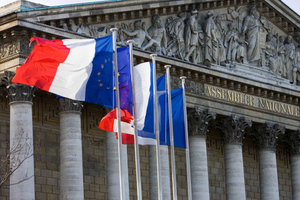 Во Франции предупредили о появлении "второй Украины"