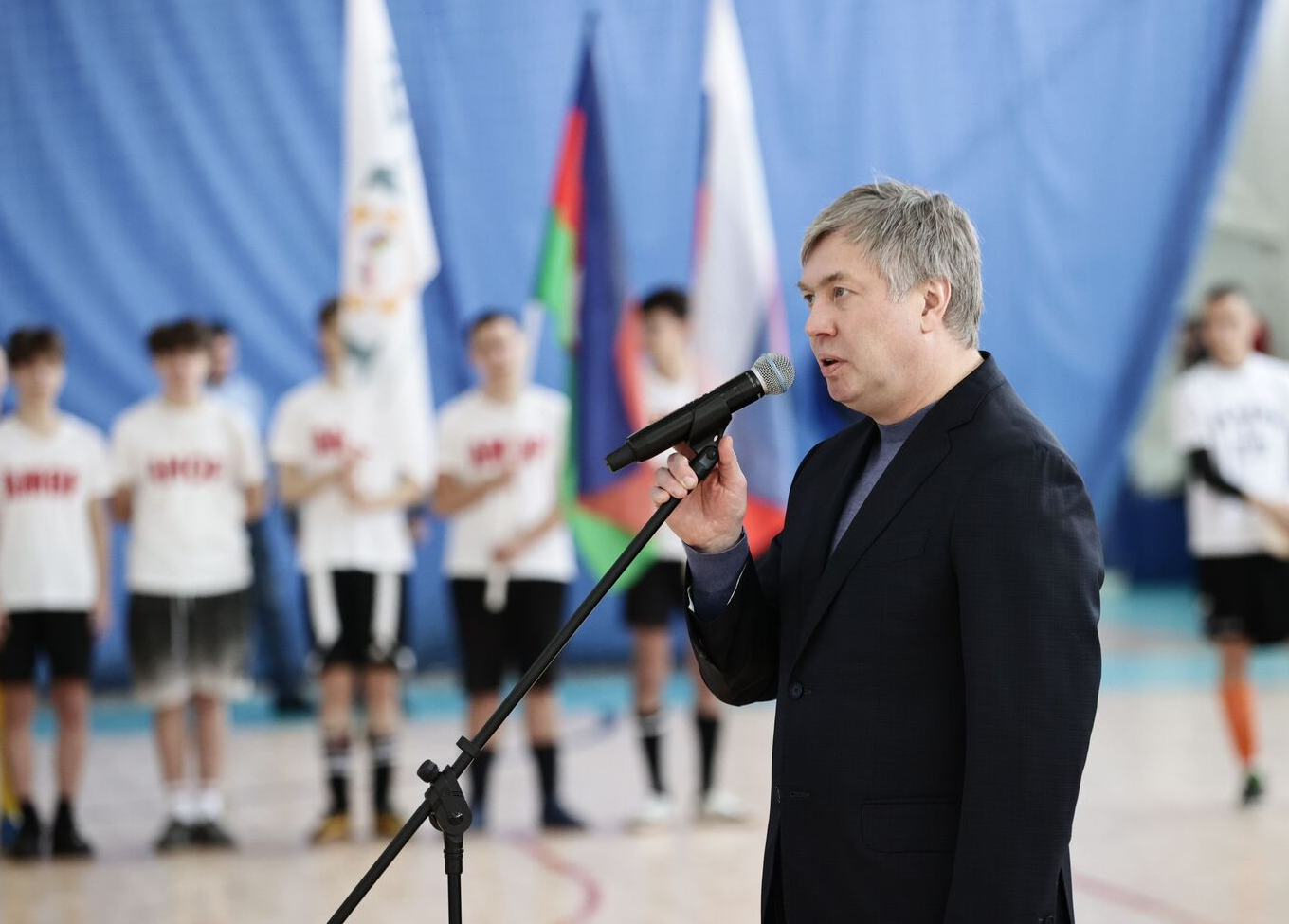 Российский губернатор ответил на санкции США словами песни из "Брата 2"