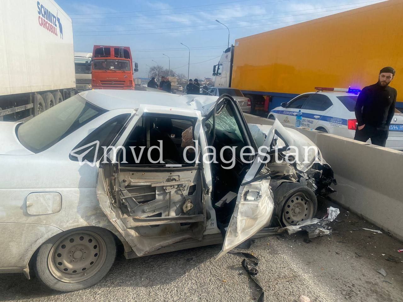 Два человека стали жертвами ДТП с грузовиком в Дагестане