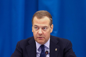 Медведев рассказал, как РФ изучает трофейную западную технику