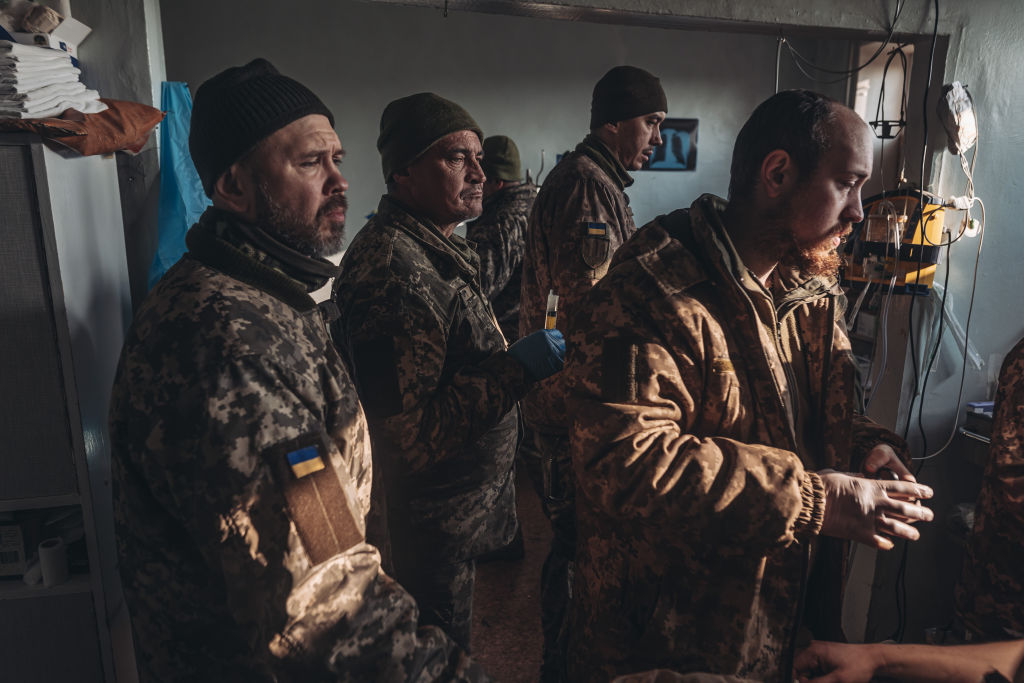 Приказ об отступлении из Авдеевки был отдан лишь спустя сутки после того, как украинские войска начали неконтролируемое бегство из окружённого города. Фото © Getty Images / Diego Herrera Carcedo / Anadolu Agency