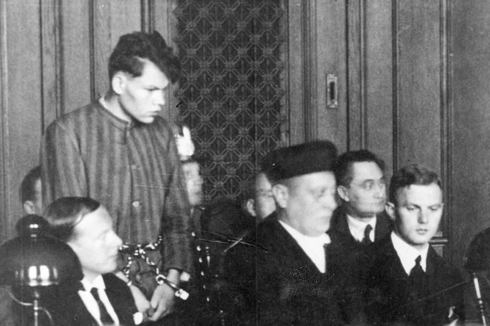 Заговор или месть: Почему спустя 90 лет эксгумировали тело поджигателя Рейхстага, давшего карт-бланш Гитлеру