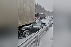 Количество машин – участников смертельного ДТП под Новгородом превысило 40