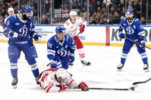 "Динамо" обошло "Спартак" со счётом 4:2 в заключительном матче регулярного чемпионата КХЛ