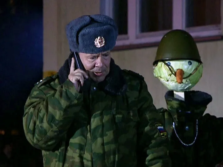 Кадр из сериала "Солдаты". Реж. Сергей Арланов, сценаристы Леонид Купридо, Александр Тыкун, Сергей Олехник