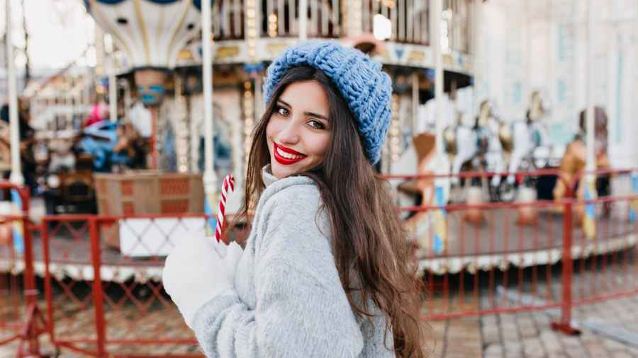 Обложка © Freepik / lookstudio