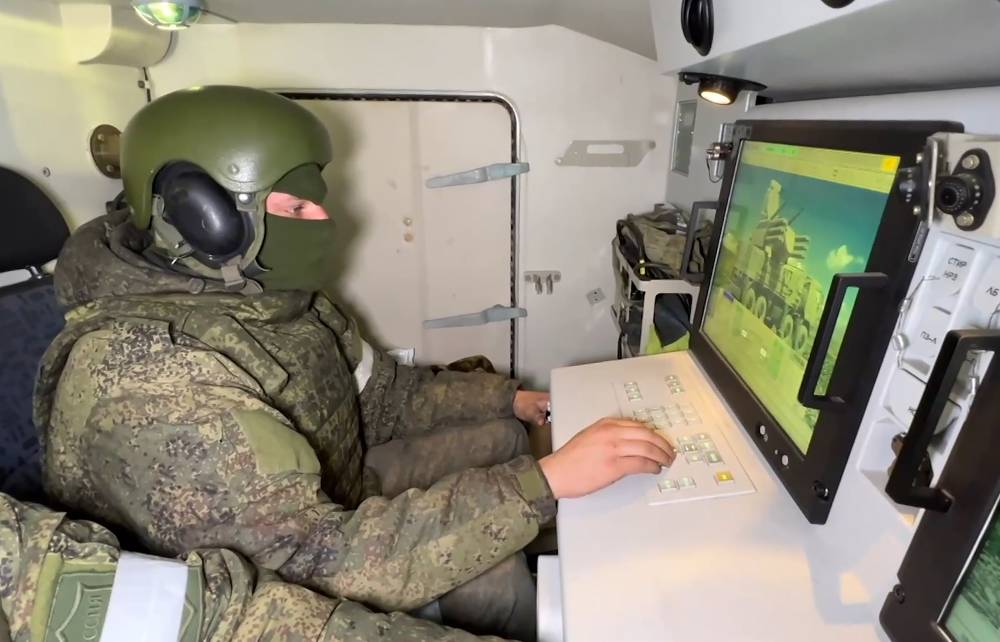 Минобороны назвало причину закрытия воздушного пространства над Петербургом