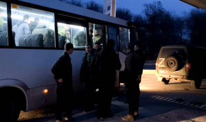 Родные украинских пленных стали просить оставлять их в России