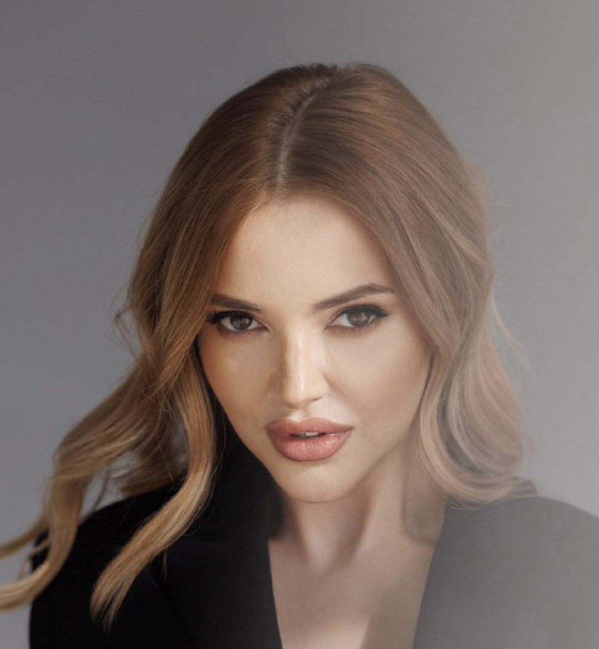 <p>Экзальтированная Венера, отвечающая за любовь и отношения, соединится в самом романтическом и мечтательном знаке Рыб со своей высшей октавой — Нептуном. Такое великолепное соединение, конечно же, всех нас настроит на романтический лад. Мы станем более нежными, понимающими и чувствительными</p>