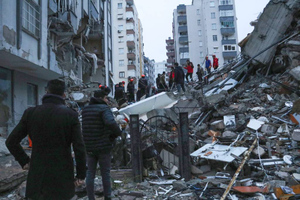 Число жертв мощнейшего землетрясения в Турции превысило 3 тысячи человек