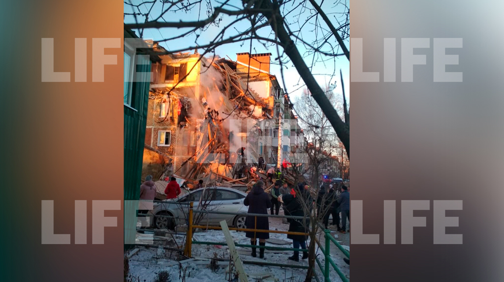 Подъезд жилого дома обрушился в Тульской области