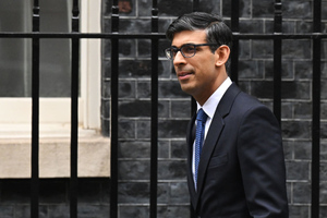 Сунака уличили в мечте войти в историю из-за планов учить пилотов ВСУ летать на истребителях