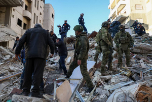 Российские военные спустя два дня спасли мужчину из-под завалов в сирийском Алеппо