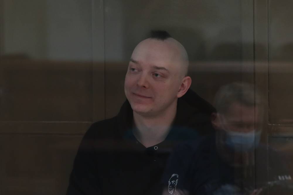Осуждённый на 22 года колонии Иван Сафронов уволен из Роскосмоса