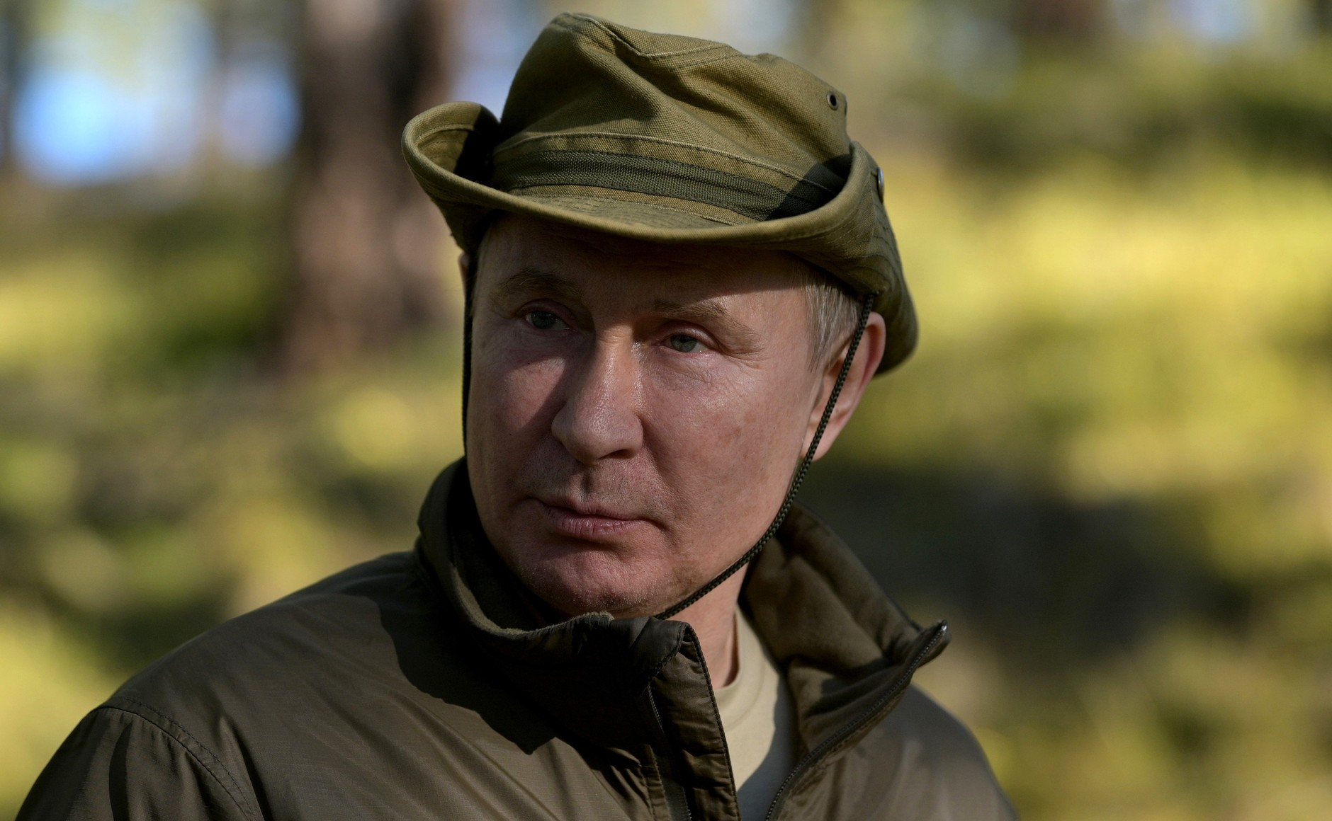 Путина заинтересовали туристические маршруты по России, на которых он ещё не бывал