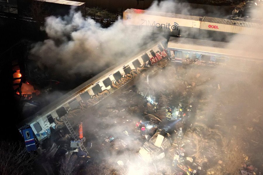 Последствия крушения поезда. Фото © Twitter / han_quokka_8