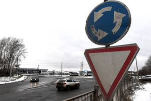 Эксперт в пух и прах разнёс новое правило проезда по круговым перекрёсткам: Хуже предыдущего