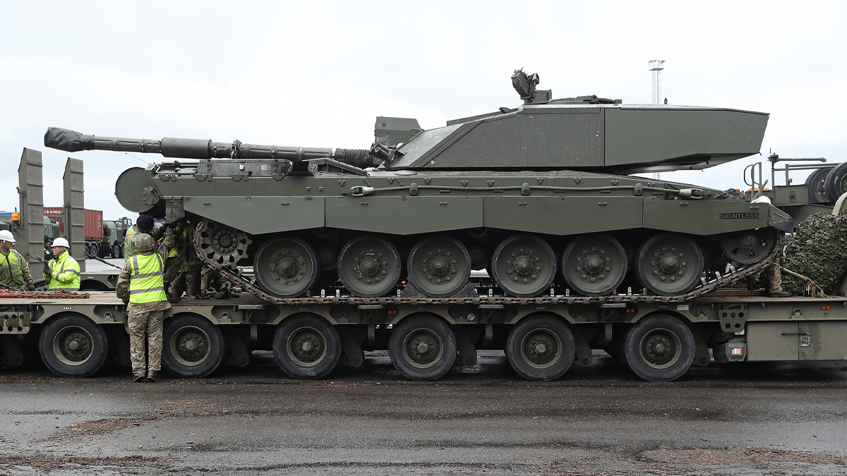 Почему Киев срочно хочет отправить танки Челленджер-2 в Артёмовск