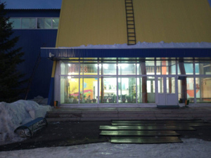 12-летнего мальчика убила глыба льда с крыши ФОК под Челябинском