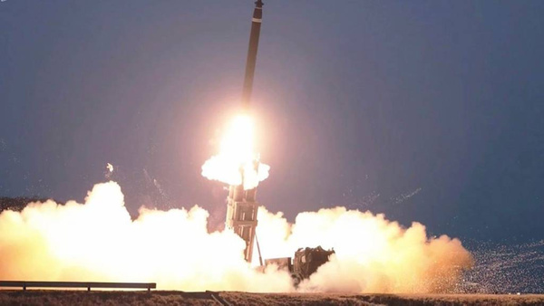 КНДР осуществила запуск двух крылатых ракет с подводной лодки