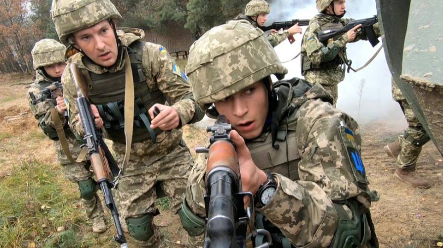 Американские СМИ объяснили, почему за год упало качество украинской армии
