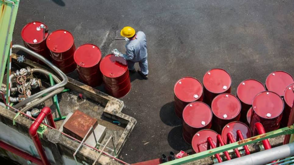 Большая семёрка отказалась снижать потолок цен на нефть из России
