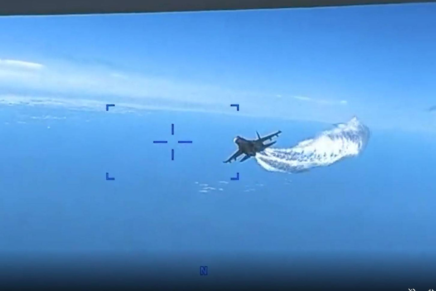 Кадры перед падением американского беспилотника-разведчика MQ-9 Reaper в Чёрное море. Видео © Twitter / disclosetv
