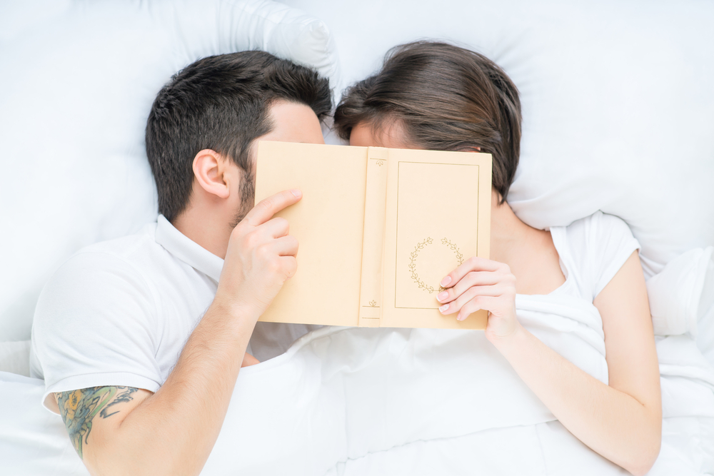 Ритуалы перед сном, которые помогают сохранить крепкие отношения. Фото © Shutterstock
