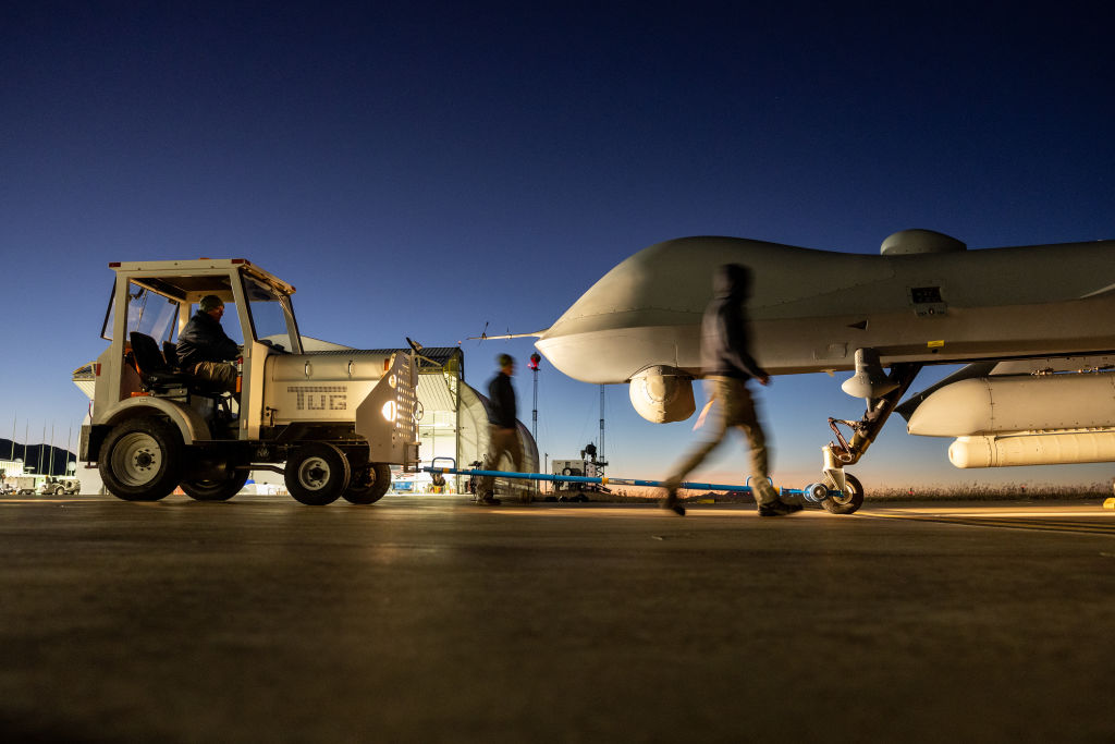 Транспортировка беспилотника MQ-9 Reaper. Фото © Getty Images / John Moore