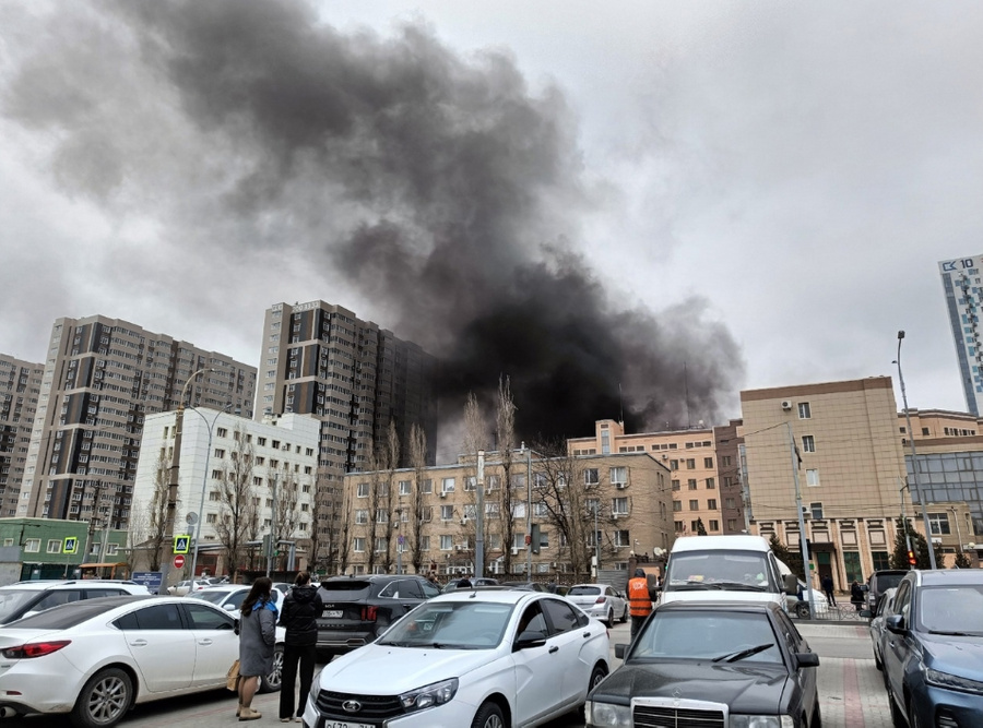 ФСБ — о причинах пожара в Ростове-на-Дону: В гаражном боксе загорелись ГСМ, это привело к взрыву
