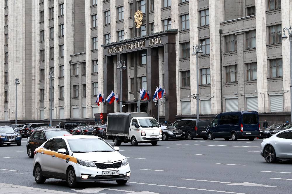 В Госдуме высмеяли судей-оболтусов Гааги за выдачу ордера на арест Путина