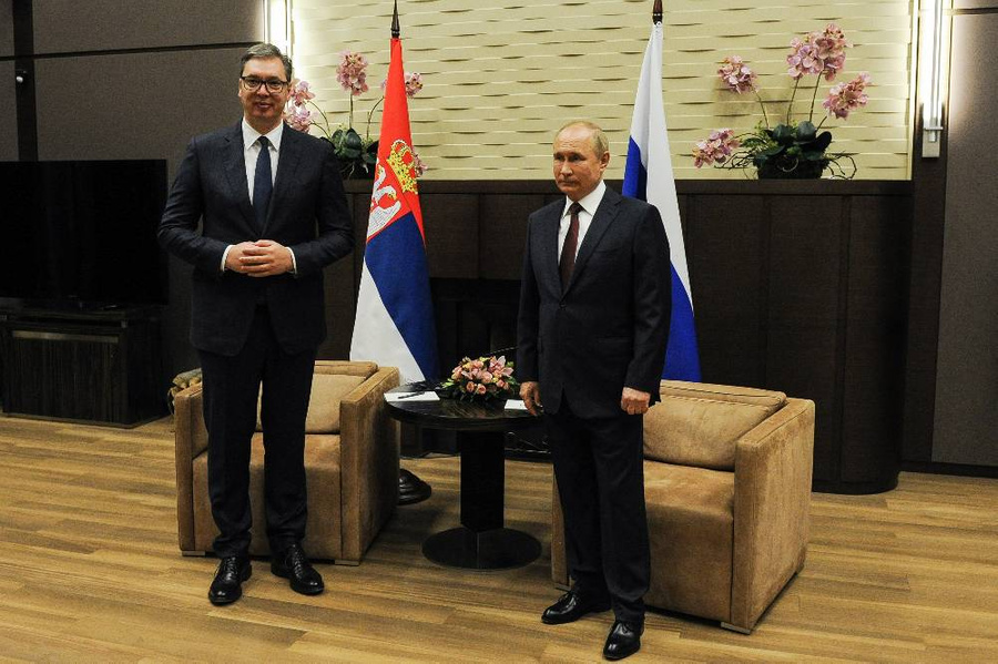 <p>Президент РФ Владимир Путин и президент Сербии Александар Вучич (справа налево). Обложка © ТАСС / Михаил Климентьев</p>