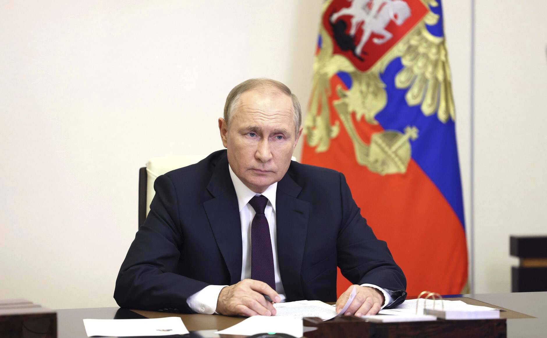 Опросы ФОМ и ВЦИОМ показали, что подавляющее большинство россиян высоко оценивают работу Путина
