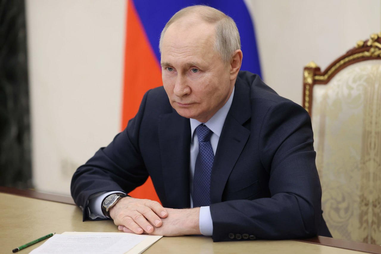 Путин: Кабмин заканчивает подготовку программы развития новых регионов