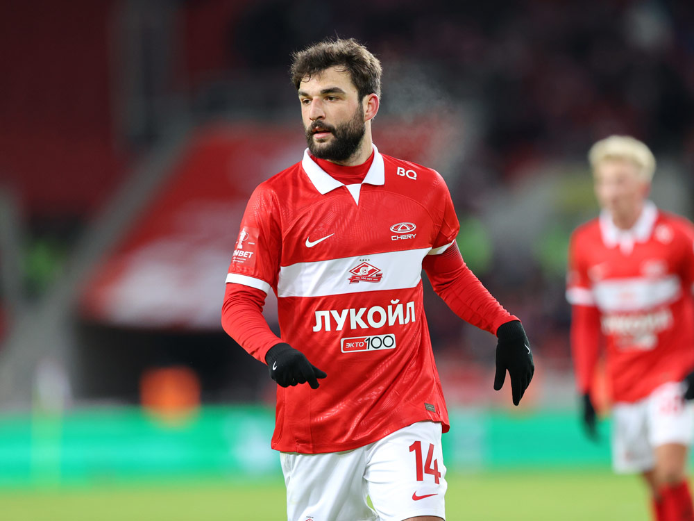 Защитник "Спартака" Джикия выбыл на три недели и не сыграет за сборную России