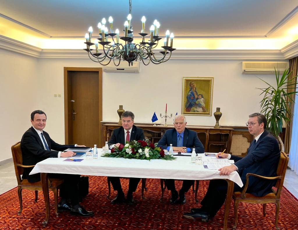 Боррель: Нормализация отношений Сербии и Косова является условием их приёма в ЕС