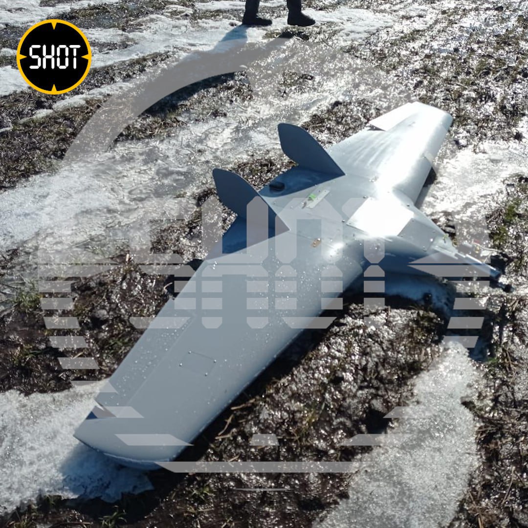 БПЛА, упавший в Тульской области. Фото © Telegram / SHOT