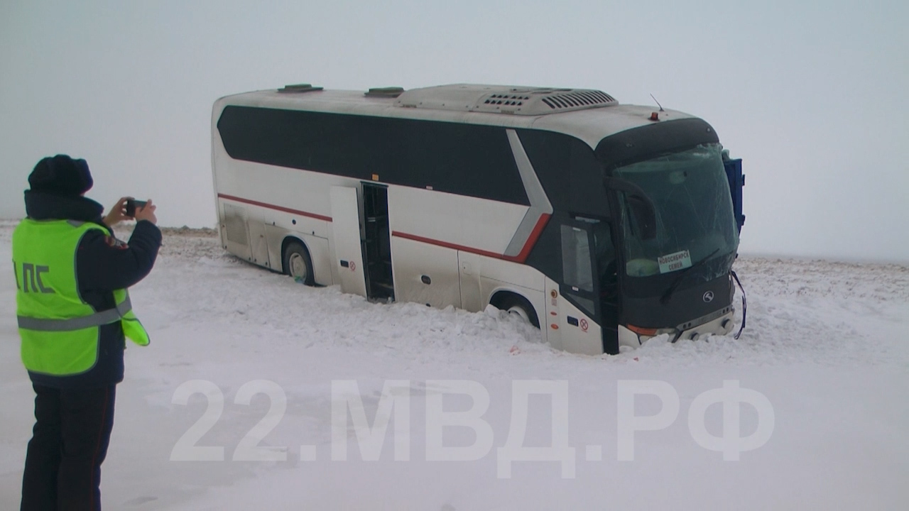 Названа причина смертельного ДТП с автобусом и грузовиком на Алтае