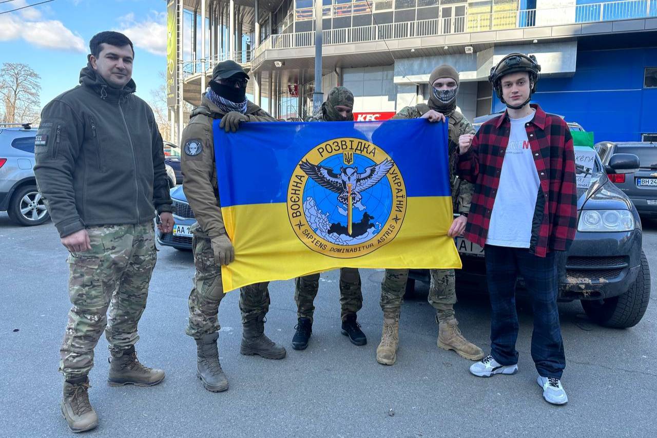 Некоглай приехал в Киев с дронами и сломанной машиной для ВСУ