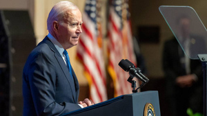 Байден нелепой шуткой разом оскорбил всех белых американцев