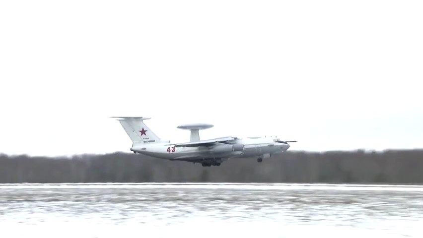 Что с лицом, экстремисты: В Белоруссии показали новое видео с якобы повреждённым летающим радаром