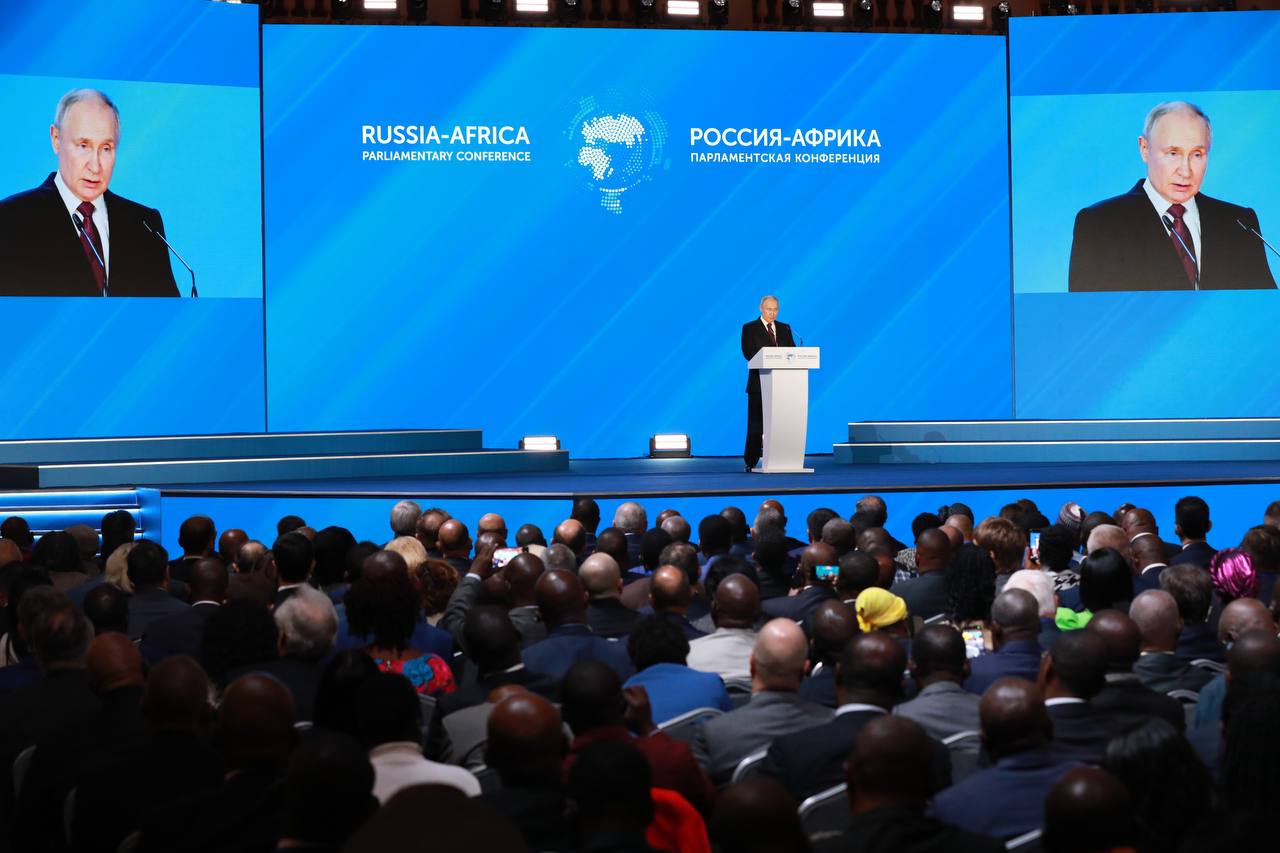 В ГД высоко оценили выступление Путина, процитировавшего Манделу на форуме Россия  Африка